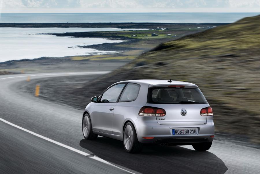  Volkswagen Golf 2008 года  (фото 12 из 126)